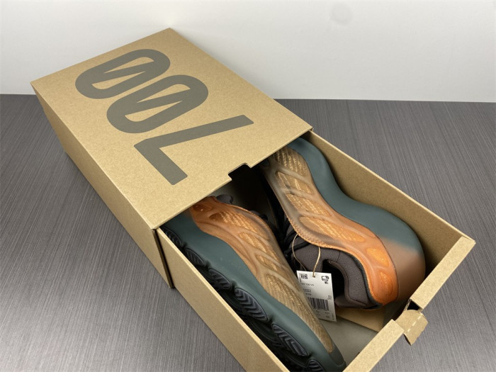 Adidas Yeezy Boost 700 V2 GY4109