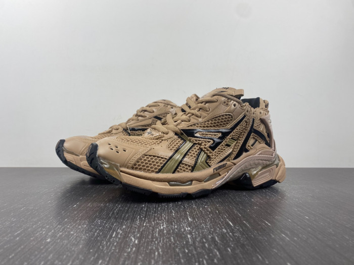 BALCIA RUNNER SNEAKER