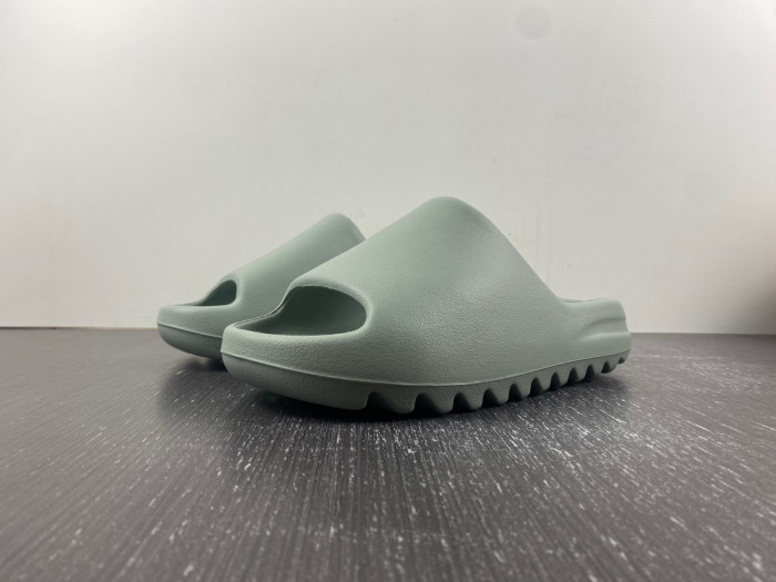 ADIDAS YEEZY SLIDES 