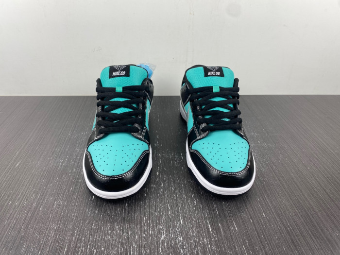 Diamond Supply Co. x Dunk Low Pro SB Tiffany 304292-402