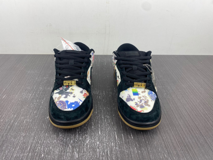 Supreme x Nike SB Dunk Low Rammellzee FD8778-001
