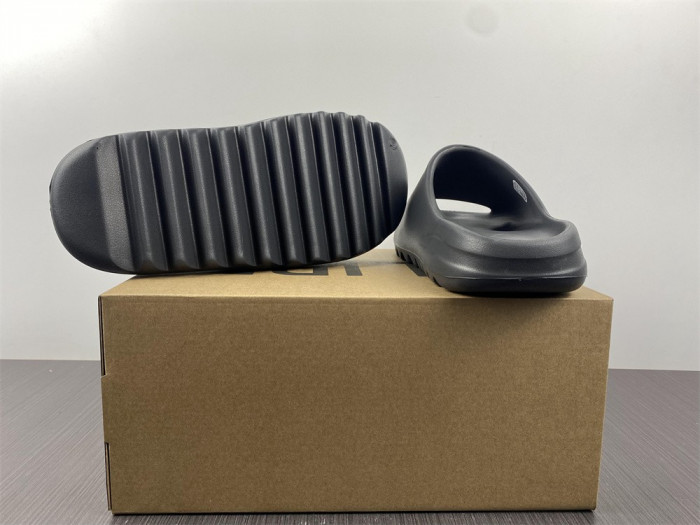 Yeezy Slide HQ6448