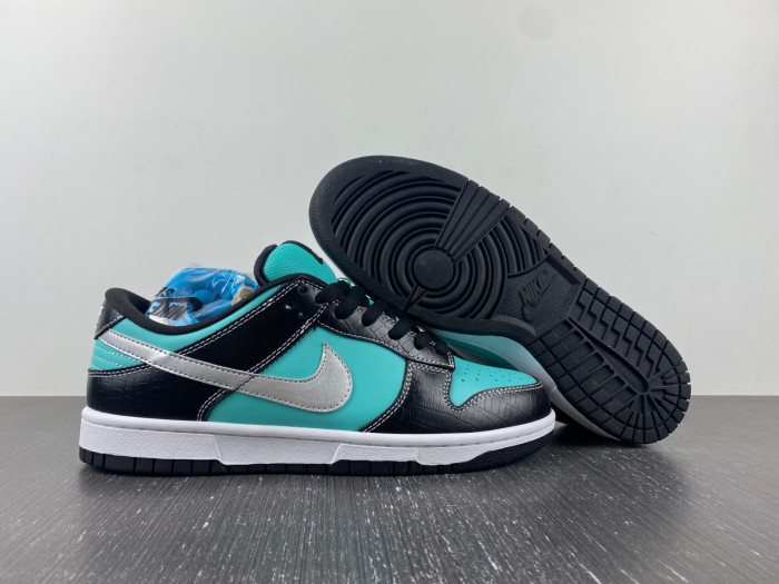 Diamond Supply Co. x Dunk Low Pro SB Tiffany 304292-402