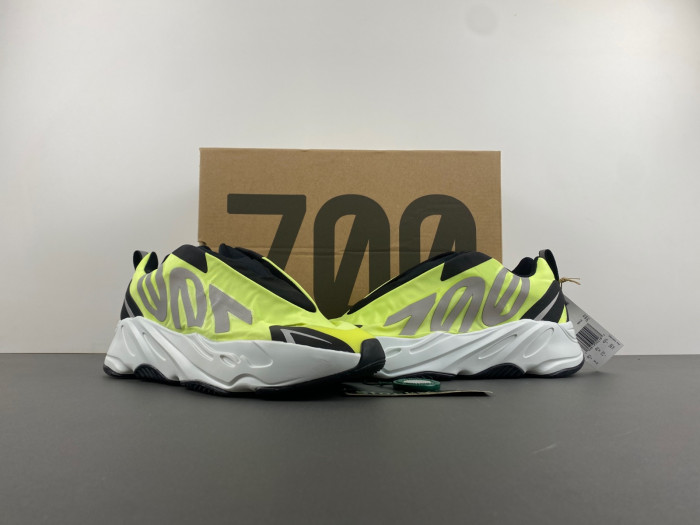 adidas Yeezy Boost 700 MNVN Laceless 