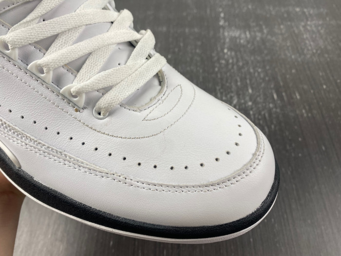 Air Jordan 2 OG "Chicago" 2022 Retro DX2454-106