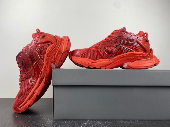 BALCIA RUNNER SNEAKER