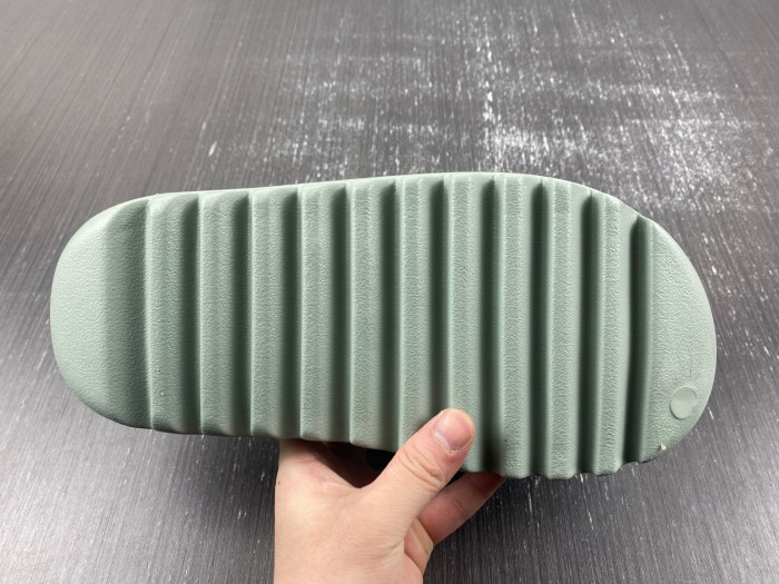 ADIDAS YEEZY SLIDES 