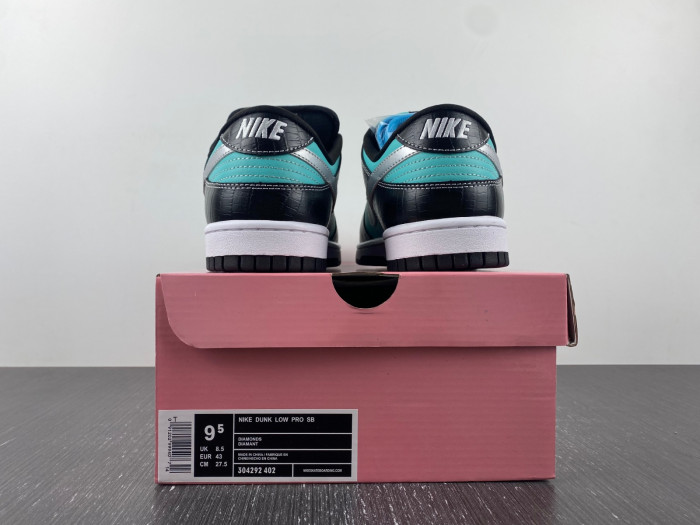 Diamond Supply Co. x Dunk Low Pro SB Tiffany 304292-402