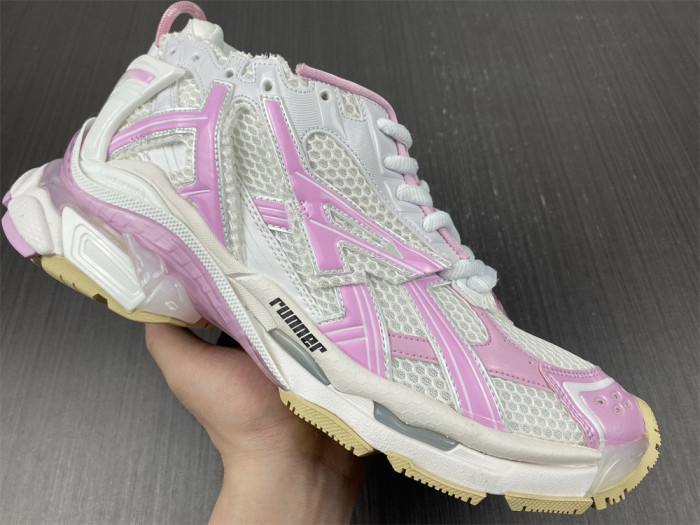 BALCIA RUNNER SNEAKER