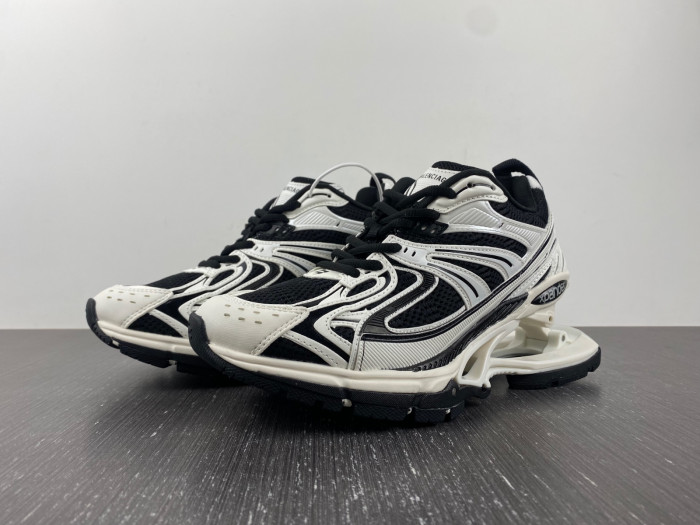 BALCIA X-Pander SNEAKER