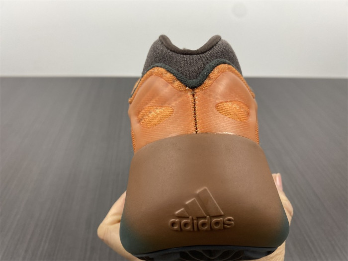 Adidas Yeezy Boost 700 V2 GY4109