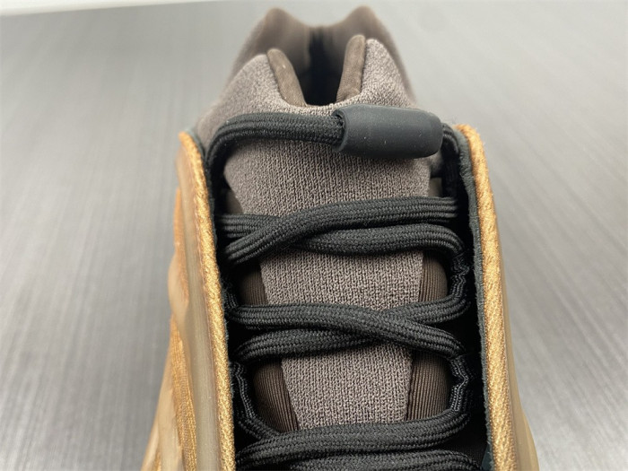 Adidas Yeezy Boost 700 V2 GY4109