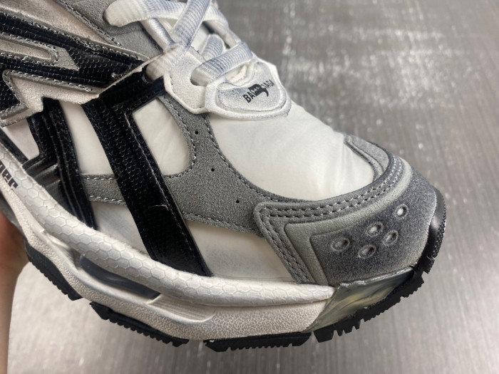 BALCIA RUNNER SNEAKER