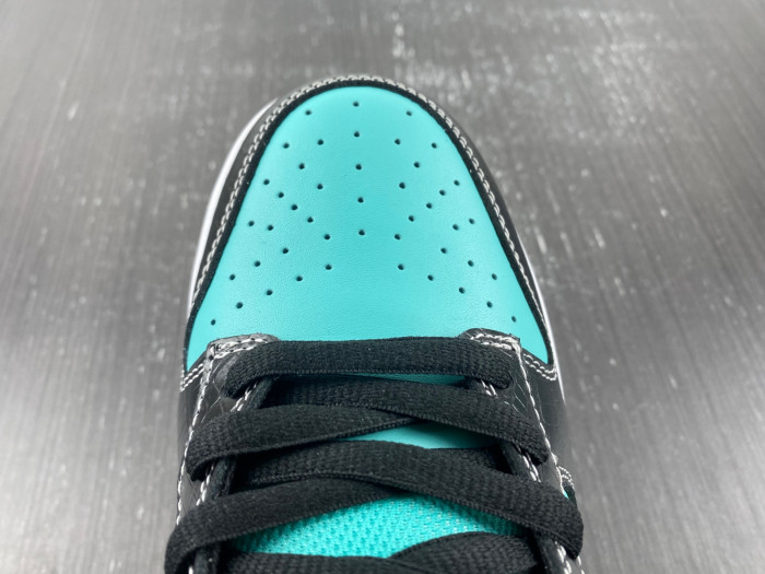 Diamond Supply Co. x Dunk Low Pro SB Tiffany 304292-402