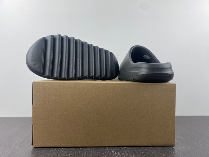 adidas Yeezy Slide Granite - ID4132