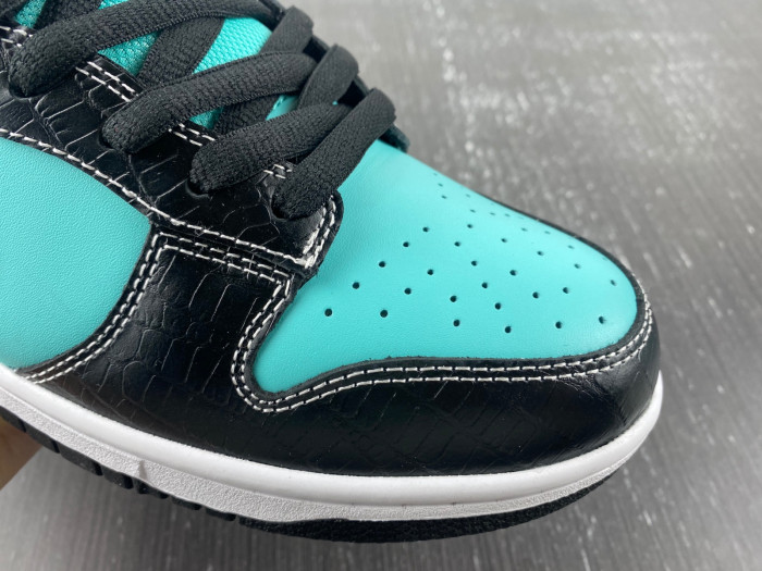 Diamond Supply Co. x Dunk Low Pro SB Tiffany 304292-402