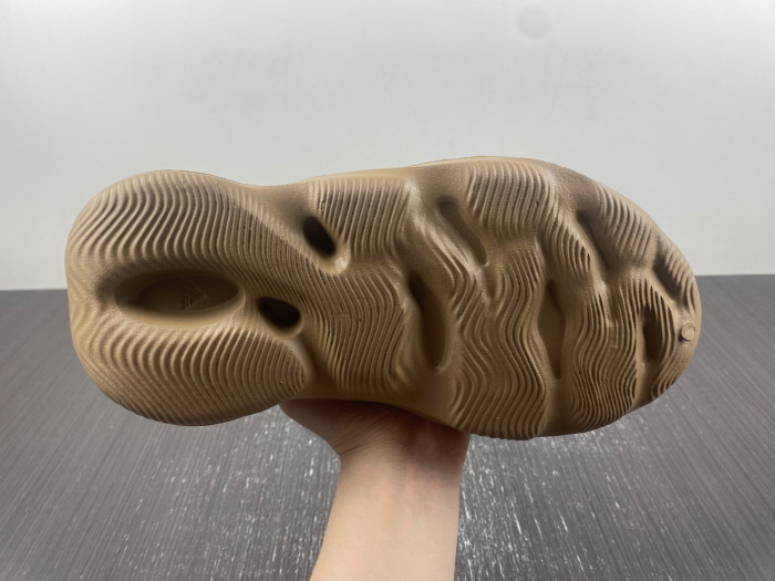 adidas Yeezy Foam RNR Clay Taupe Men