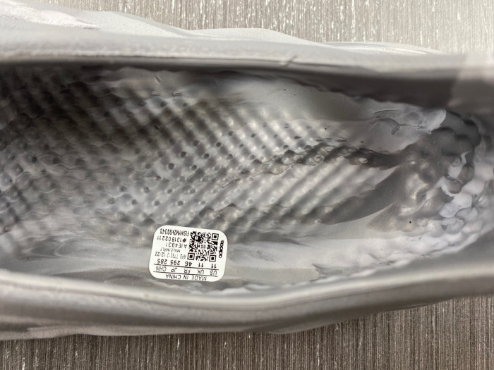 Adidas Yeezy Foam RNNR “MX Granite” IE4931