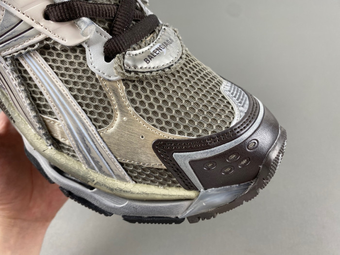 BALCIA RUNNER SNEAKER