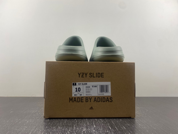 ADIDAS YEEZY SLIDES 