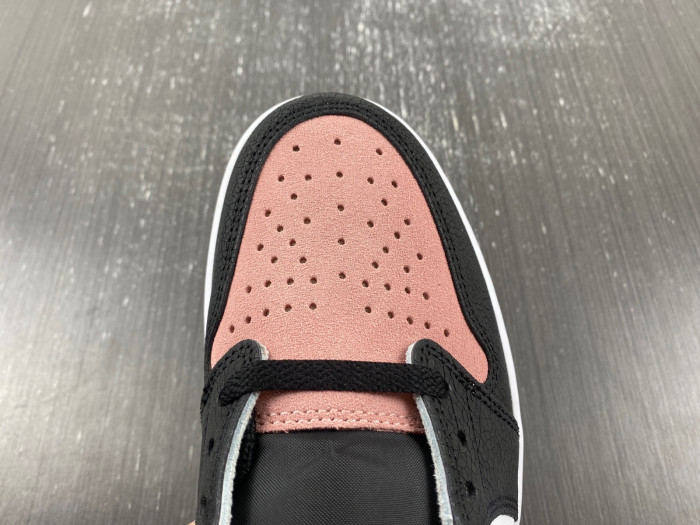 Jordan 1 Low OG Bleached Coral - CZ0790-061