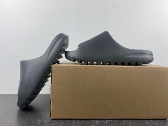 adidas Yeezy Slide Granite - ID4132