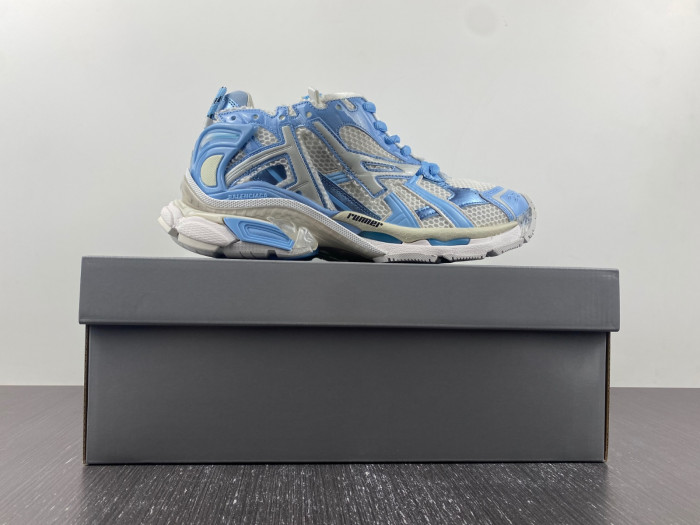 BALCIA RUNNER SNEAKER