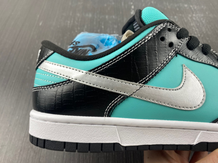 Diamond Supply Co. x Dunk Low Pro SB Tiffany 304292-402