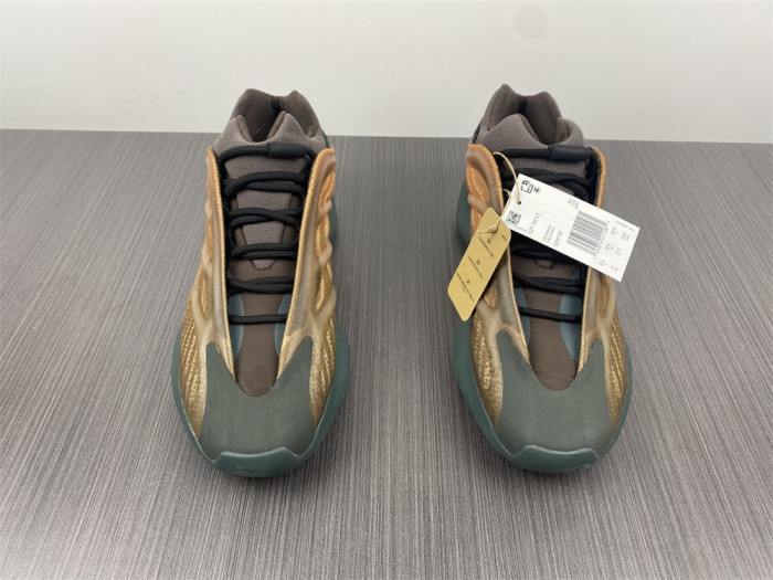 Adidas Yeezy Boost 700 V2 GY4109