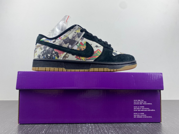 Supreme x Nike SB Dunk Low Rammellzee FD8778-001