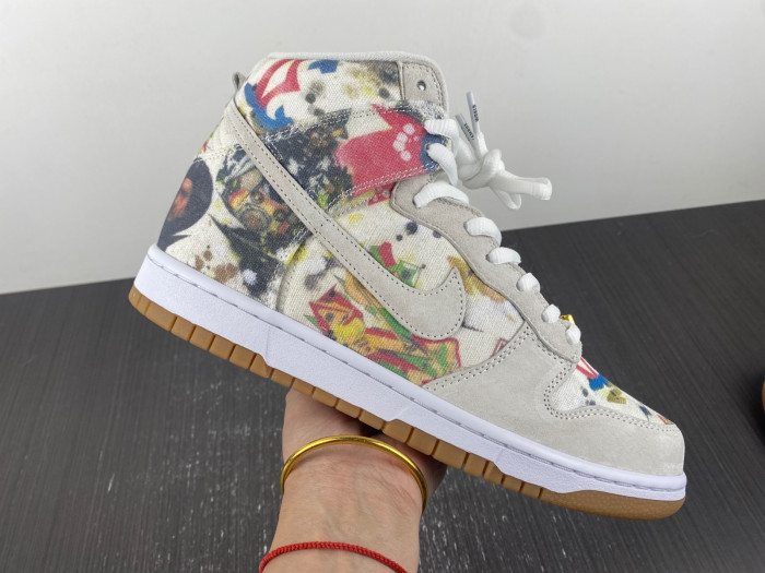 Supreme x Nike SB Dunk High Rammellzee FD8779-100