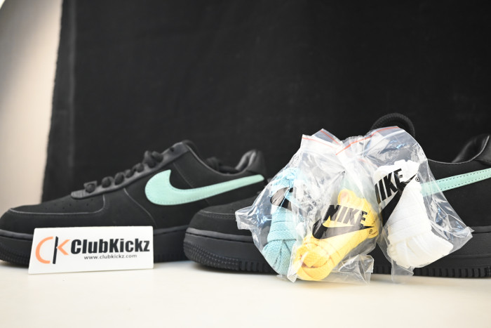 Nike Air Force 1 Low SP Tiffany And Co. - DZ1382-001