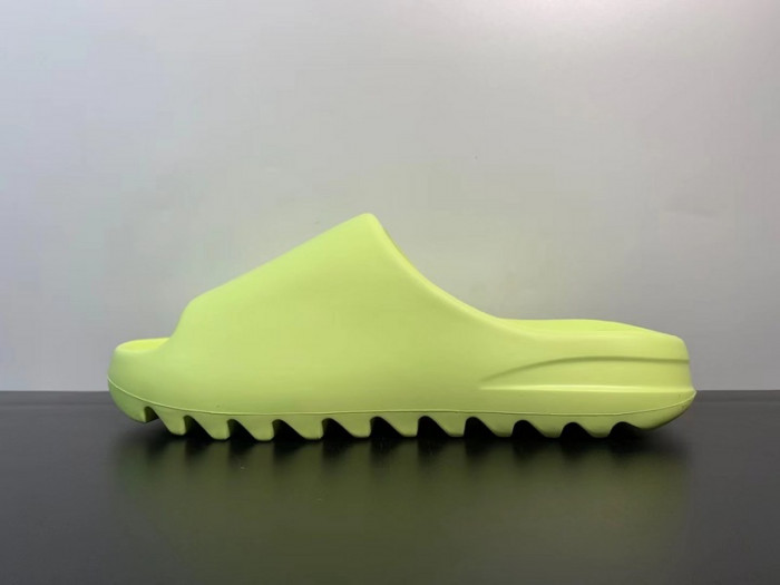 adidas Yeezy Slide “Glow Green” GX6138