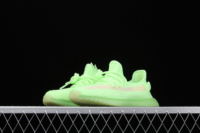KIDS YEEZY SHOES