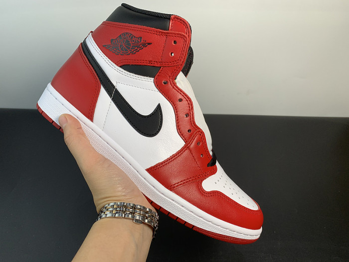 AIR JORDAN 1 RETOR HIGH OG CHICAGO RED 555088-101