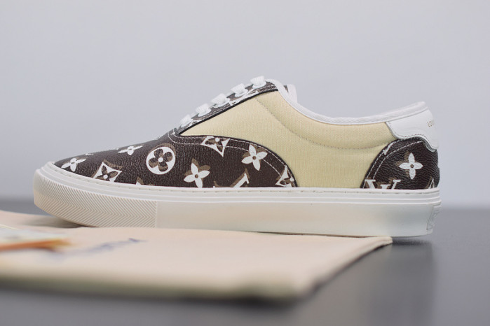 LUSV SNEAKERS