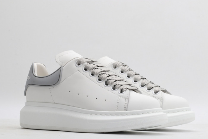 ALEXMQ Sneakers