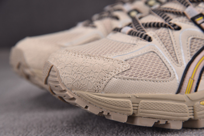(WMNS) ASICS Gel-Kahana 8 Low-Top Brown 1012A978-201