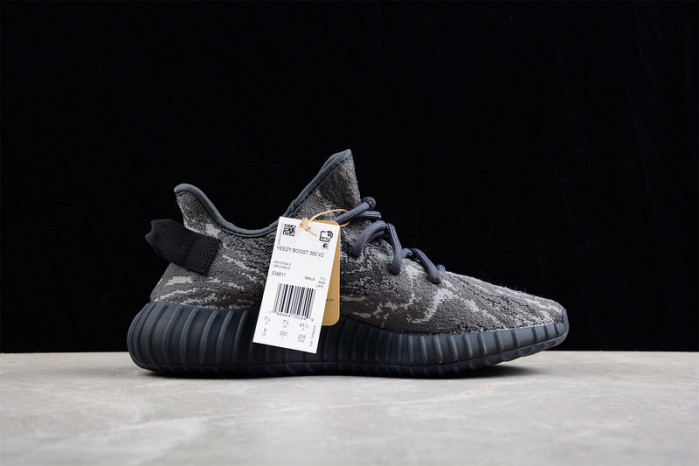 ADIDAS YEEZY BOOST 350 V2 ID4811