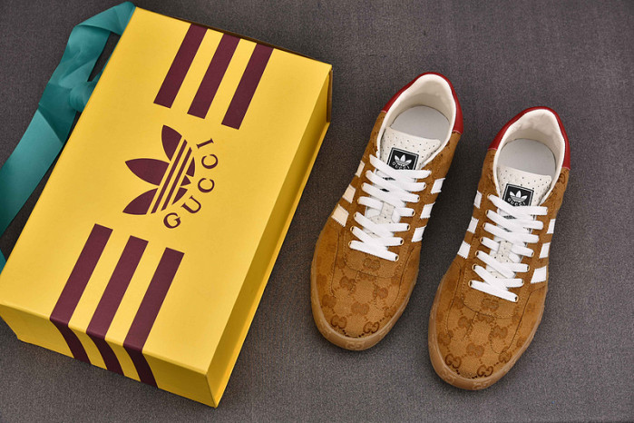 ADIDAS X GUCCI GAZELLE 