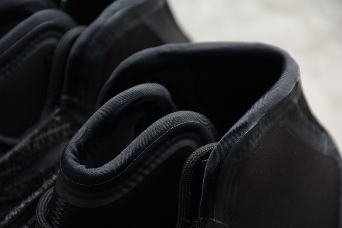 ADIDAS YEEZY BASKETBALL