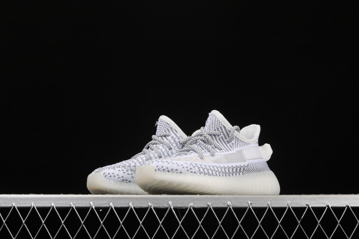 KIDS YEEZY SHOES