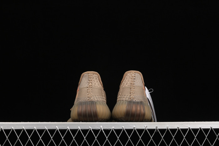 KIDS YEEZY SHOES