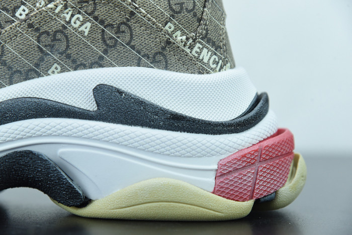 BALCIA SNEAKER