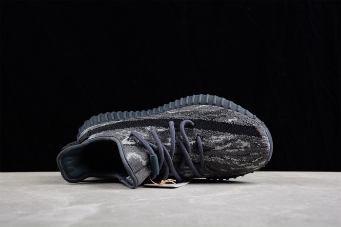 ADIDAS YEEZY BOOST 350 V2 ID4811