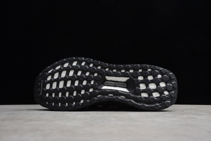 ADIDAS ULTRA BOOST “METALLIC SILVER” EG8103
