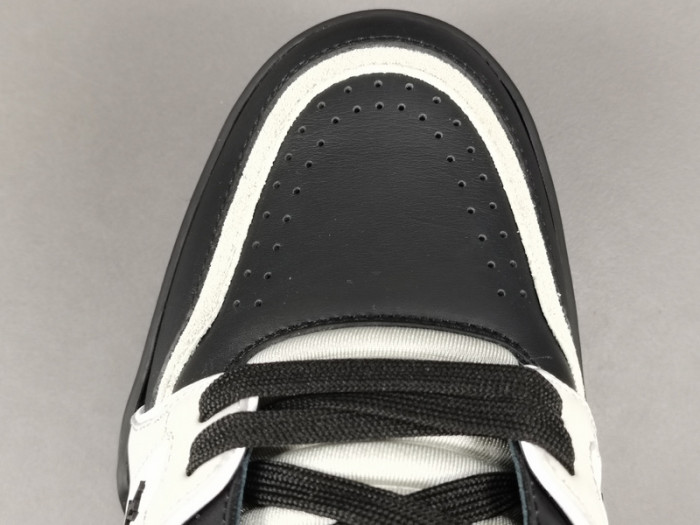 LUSV SNEAKERS