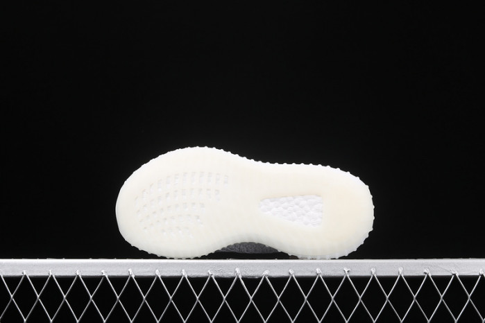 KIDS YEEZY SHOES