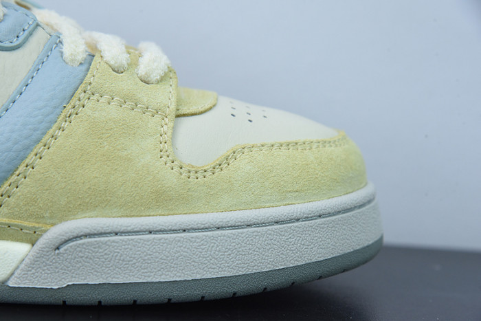 FENDI SNEAKERS