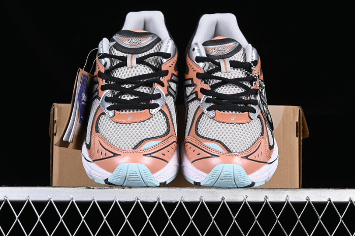 ASICS - GT-2160 Sneaker in Brick Dust - 1203A275-021
